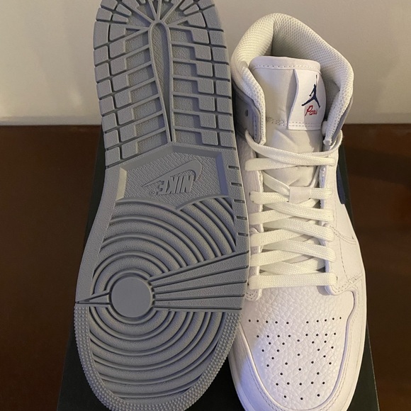 Nike Air Jordan 1 Mid PI Paris White Midnight Navy Sneakers DR8038-100 Men's 8.5 - Picture 4 of 6